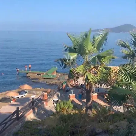 Sevinc Akasya House 아파트