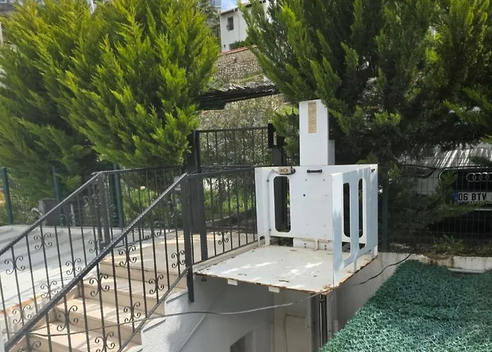 Sevinc Akasya House *